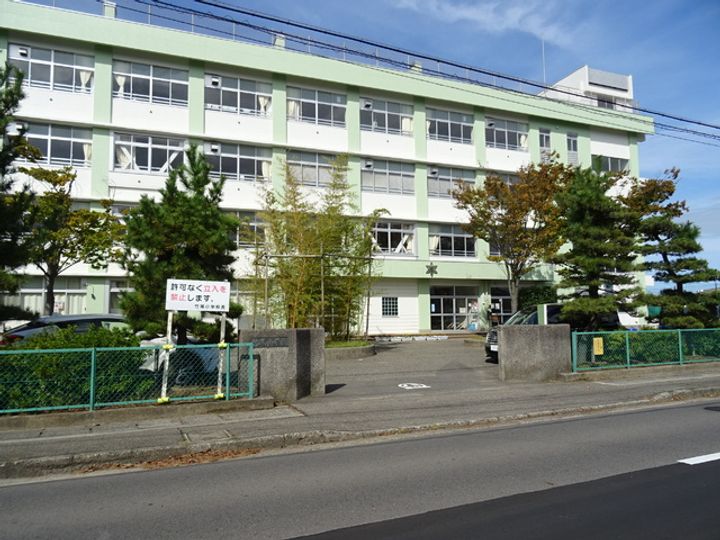 サザンブルーク壱番館の周辺