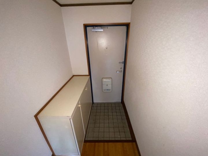 柿本ビルの玄関