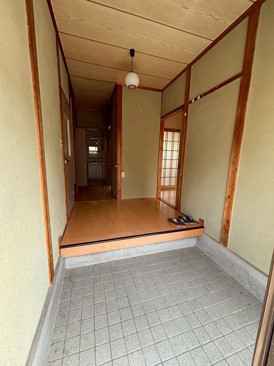 愛媛県西条市大町(一戸建)の賃貸物件の玄関