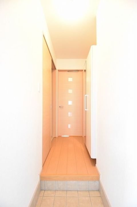 福島県郡山市開成5(アパート)の賃貸物件の玄関