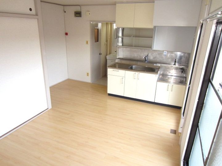 シティハイツ岸和田の居間