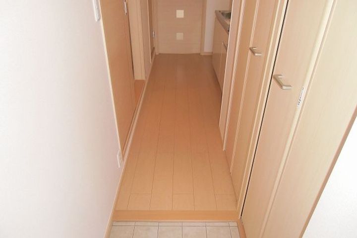 神奈川県相模原市南区東林間1(アパート)の賃貸物件の玄関