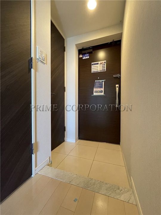 レジディアタワー上池袋(タワー棟)の玄関