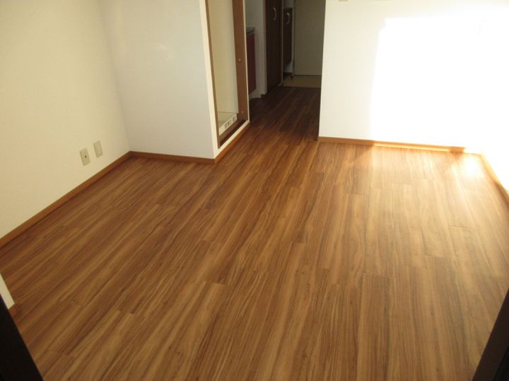 学園西カレッジハイツの居間