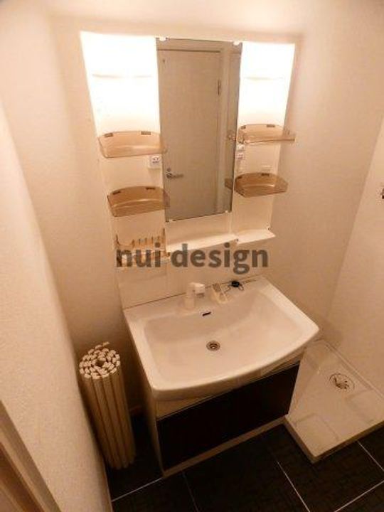 東京都港区三田1(マンション)の賃貸物件の内装