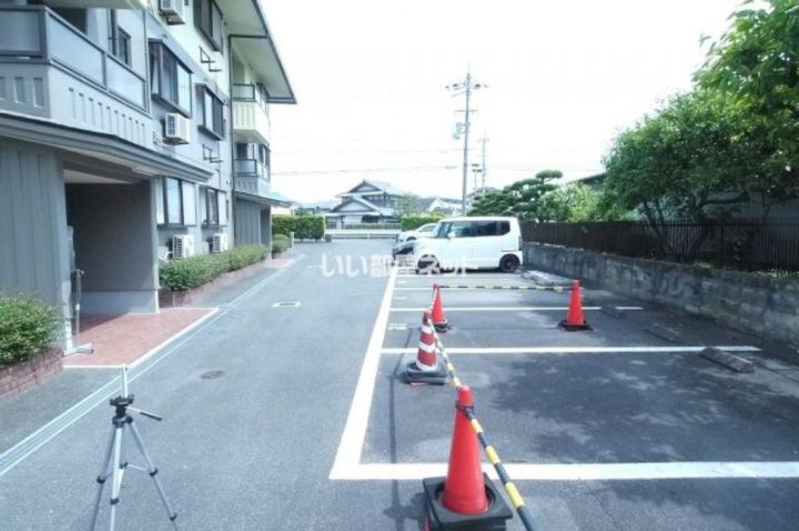コーポ湯浅の地図