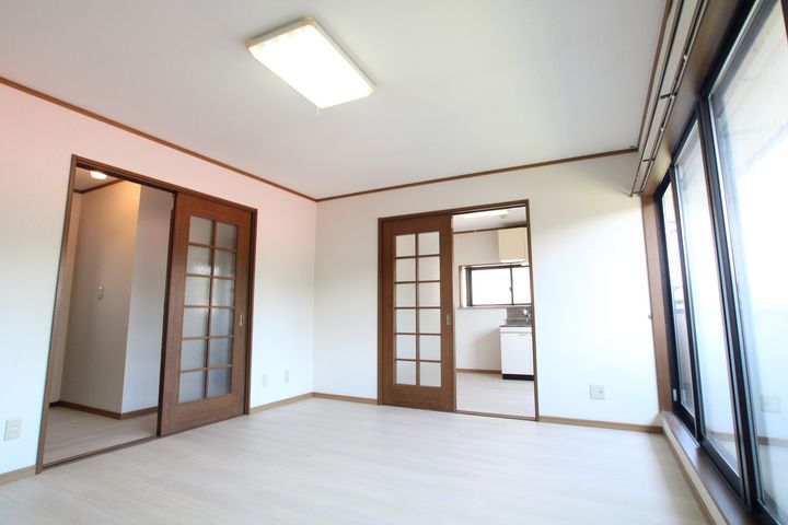 山形県東根市神町南2(アパート)の賃貸物件の居間