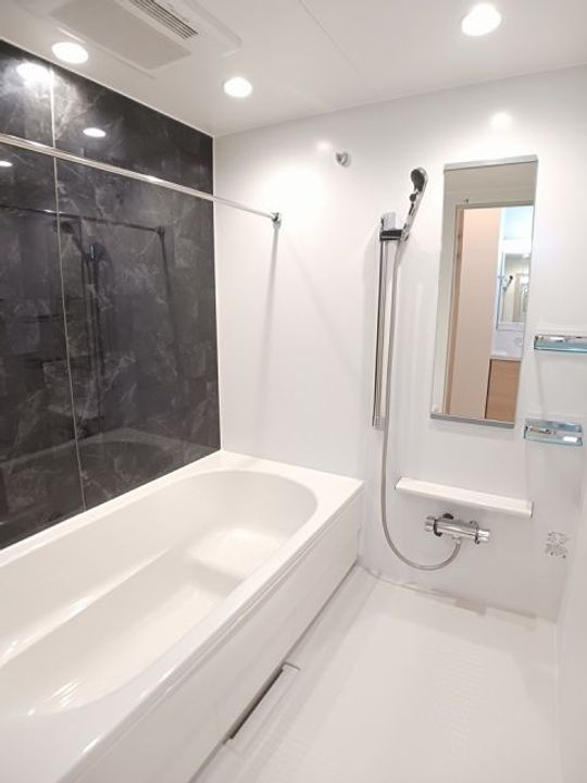 滋賀県栗東市手原1(アパート)の賃貸物件の風呂