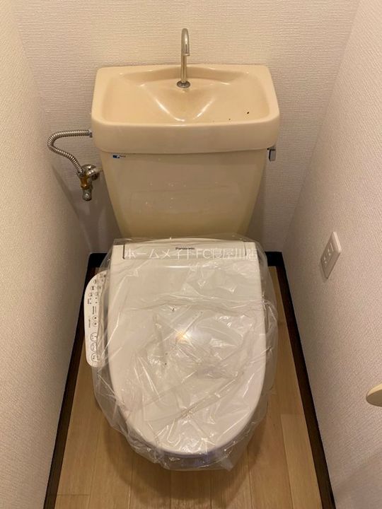 フジイビルの内装
