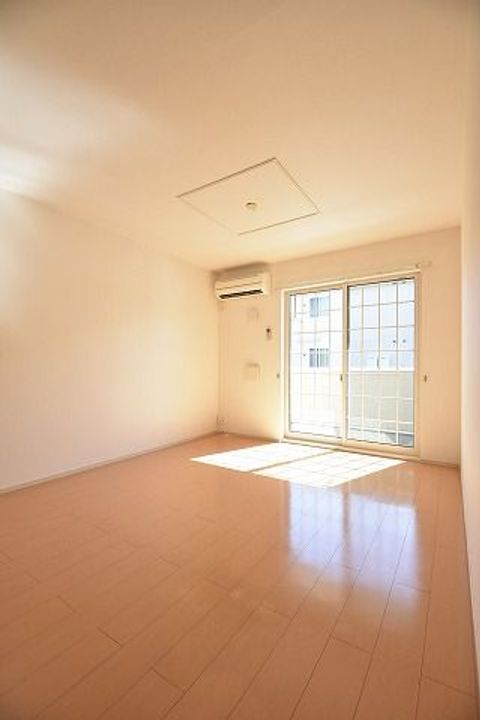 福島県郡山市日和田町高倉字大口原(アパート)の賃貸物件の居間