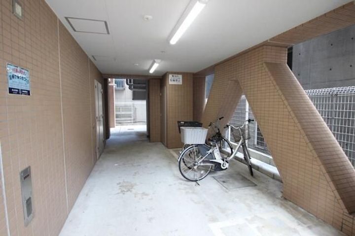 東京都新宿区四谷三栄町(マンション)の賃貸物件の地図