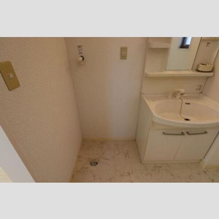 ビレッジ亀沢Dの内装