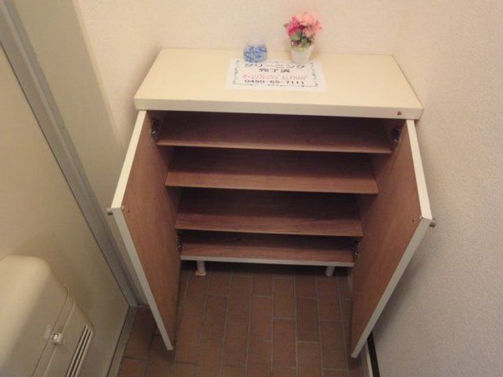 埼玉県春日部市南中曽根(アパート)の賃貸物件の玄関