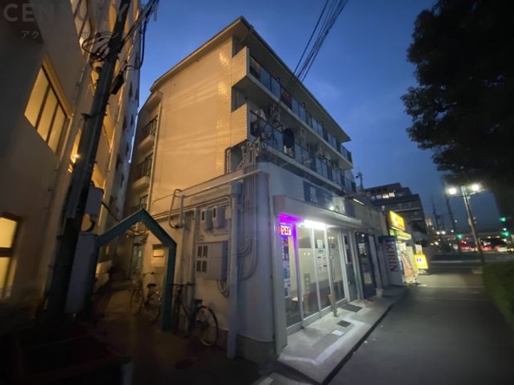 マンション宮本1の外観