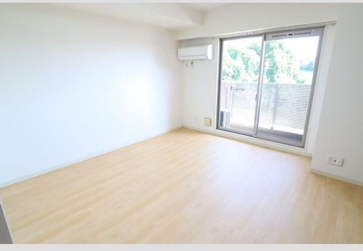 ジオステージ東山の居間