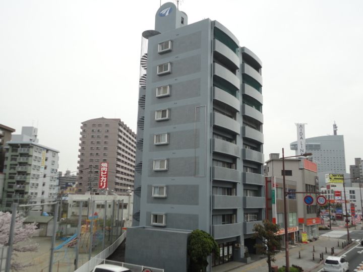 アーバンブレーム西春日の外観