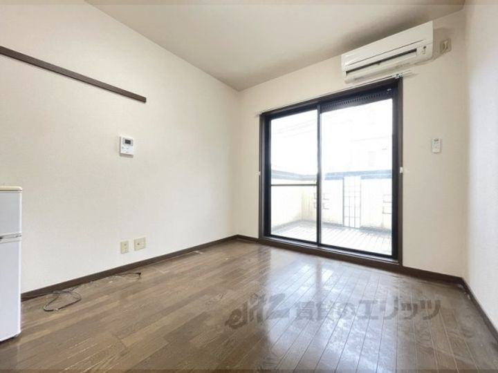 シティパレスあやめ池P7の居間