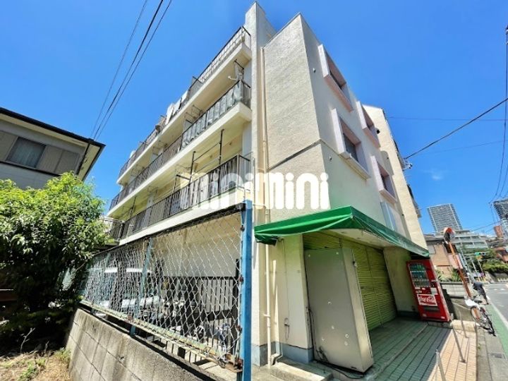 平和コーポの外観