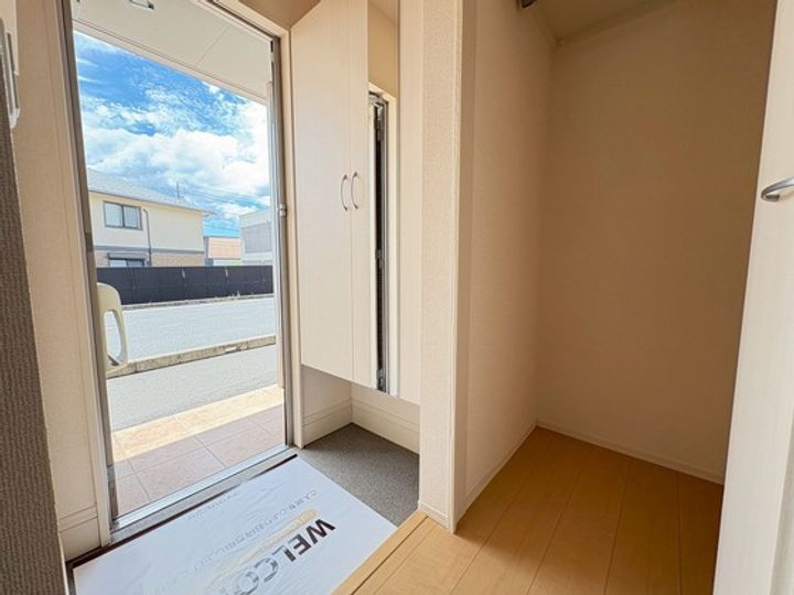 コンフォールの玄関