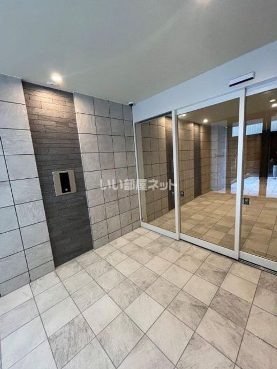 大阪府堺市西区鳳東町4(マンション)の賃貸物件の地図