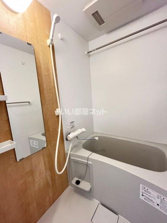 大阪府堺市西区鳳東町4(マンション)の賃貸物件の風呂