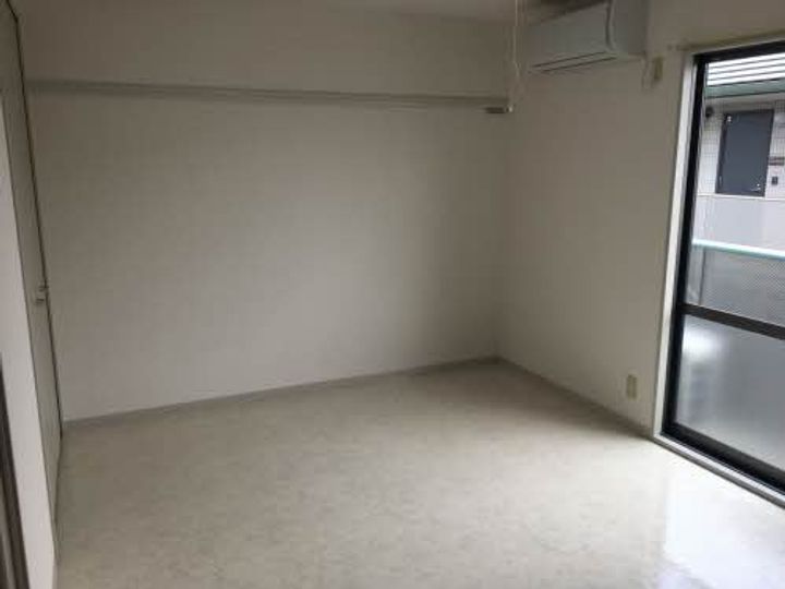 CASA安宅 B棟の居間