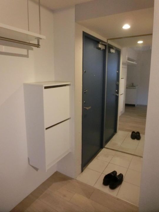 神奈川県横浜市中区日ノ出町1(マンション)の賃貸物件の玄関