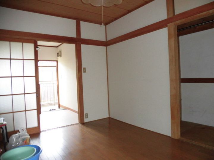 コーポ峰清の居間