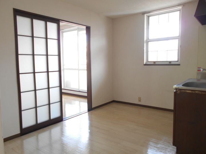 BRAND NEW(ブランニュー)の内装