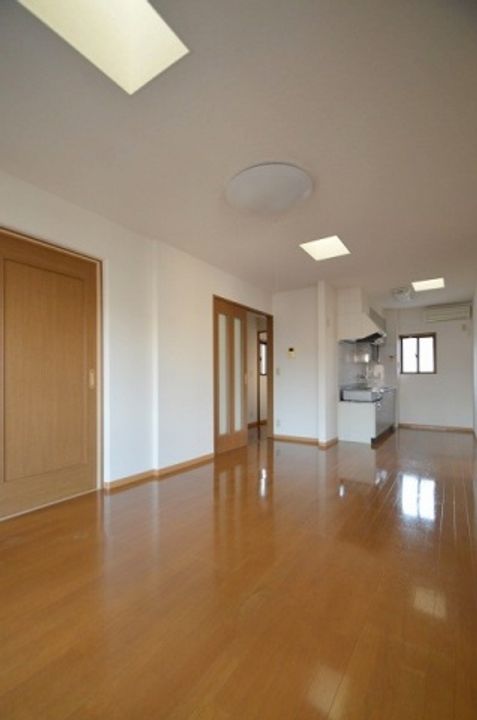 岡山県岡山市北区津島本町(マンション)の賃貸物件の居間