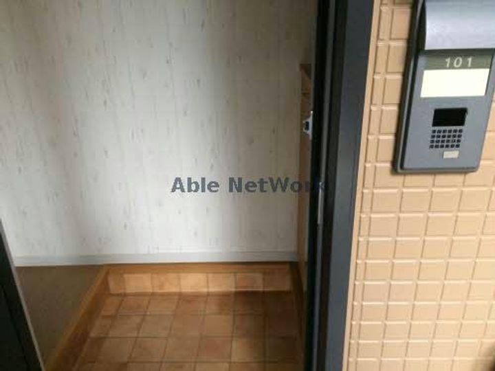 岐阜県岐阜市八坂町(アパート)の賃貸物件の玄関