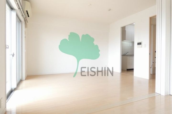 リアンシエルブルー東比恵の居間