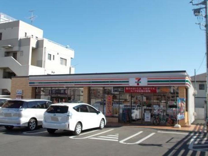 グランレイク サクラの周辺