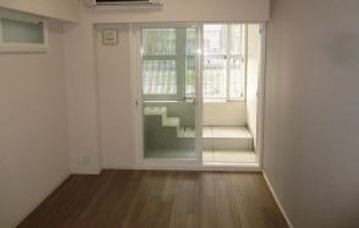 ZOOM新宿下落合の居間