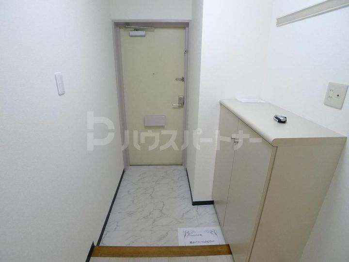 TQレジデンス柏の玄関