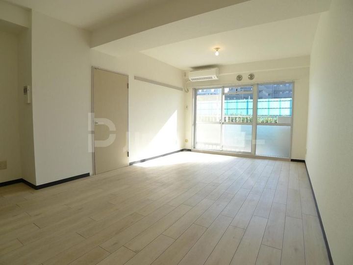 TQレジデンス柏の居間