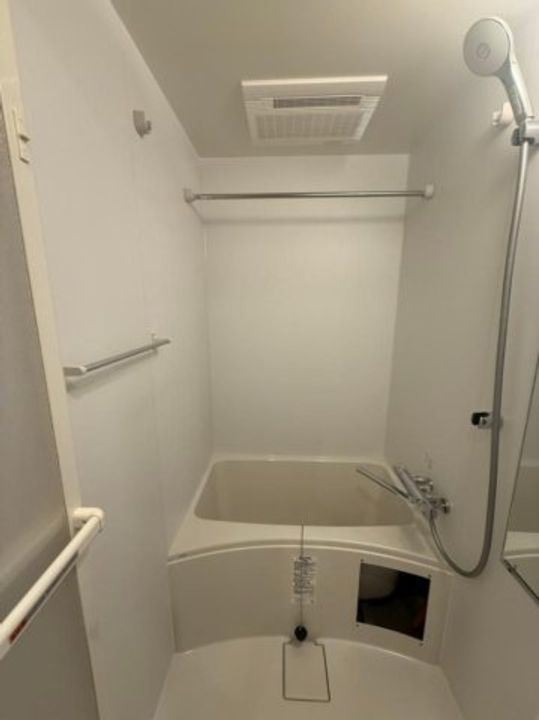 神奈川県横浜市神奈川区反町4(マンション)の賃貸物件の風呂