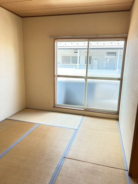 ハイツ向原B棟の居間