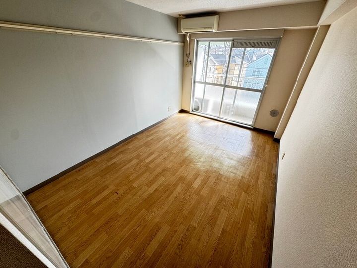 グリーンロードマンション飯田の居間