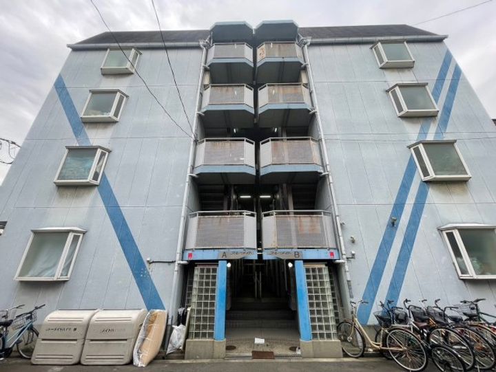 ブルーメイトBの外観