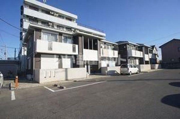 シャーメゾン赤坂の外観