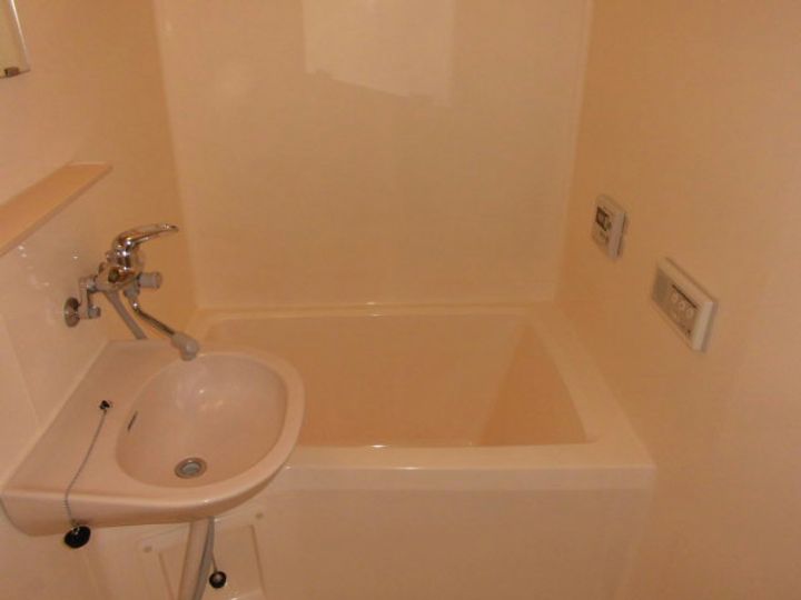 グロウス国立Iの風呂