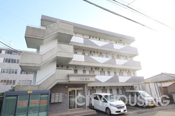 シャトル応神の外観