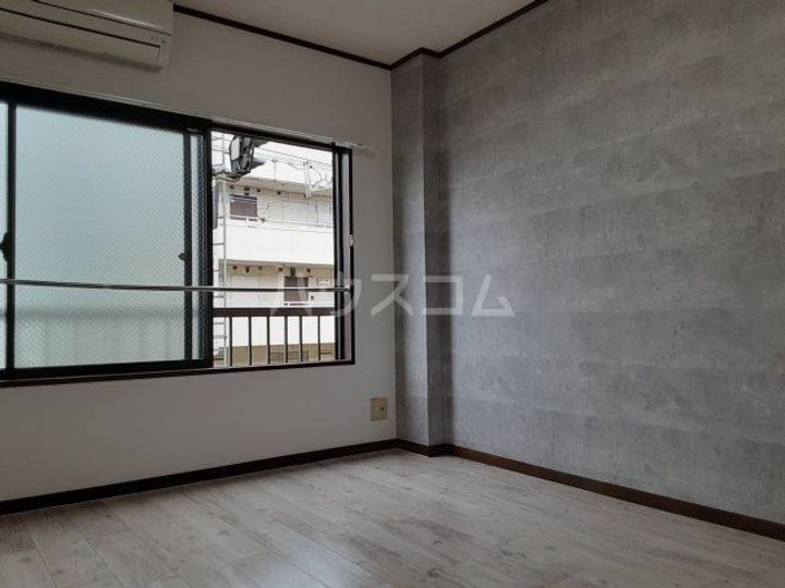 エルム高幡 B棟の居間