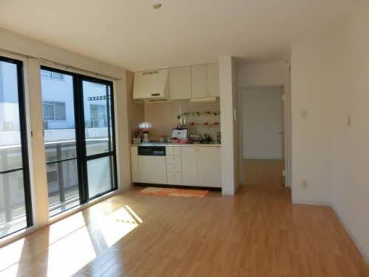 光ハウスBの居間