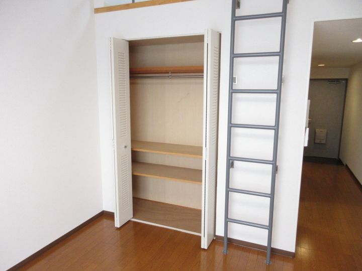 学園カレッジハイツの内装