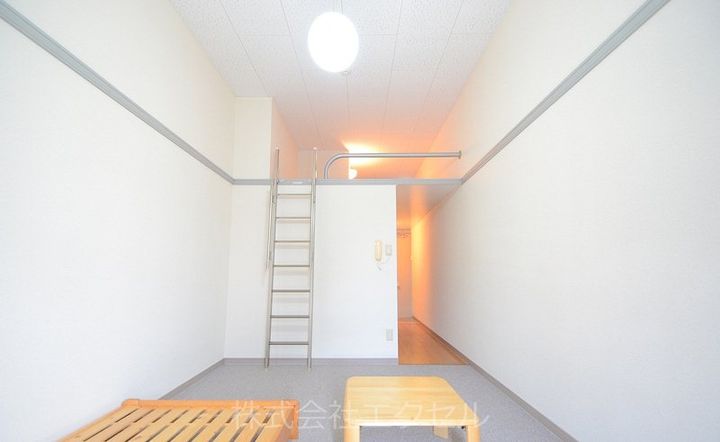 東京都日野市百草(アパート)の賃貸物件の居間