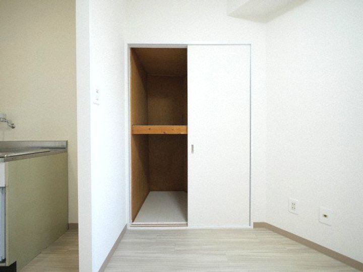 サンプラザ京橋の内装