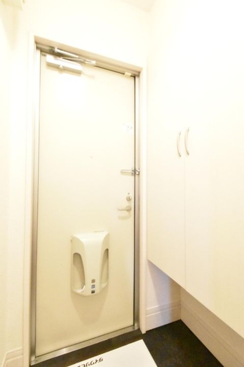 新潟県新潟市東区空港西1(アパート)の賃貸物件の玄関