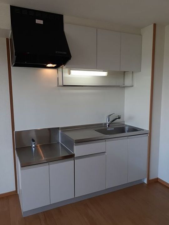 茨城県筑西市下岡崎2(マンション)の賃貸物件のキッチン